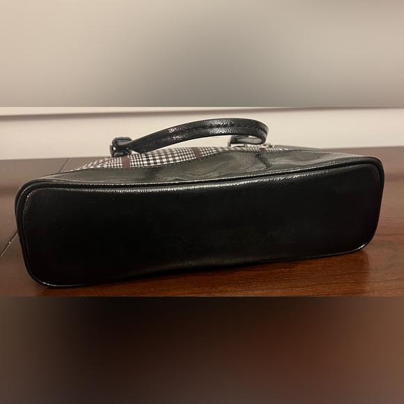 Sold - Picture 7 of 8